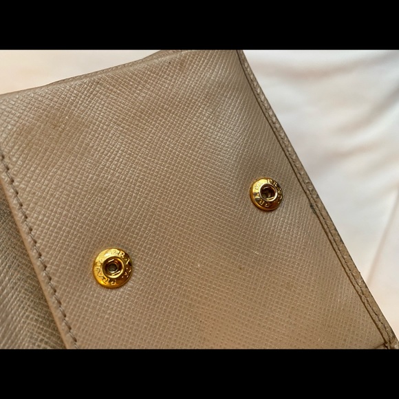 Prada Saffiano leather wallet - Picture 13 of 14